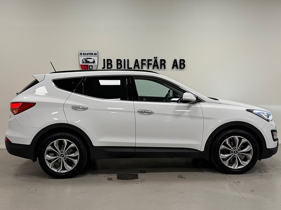 Hyundai Santa Fe 8 of 28