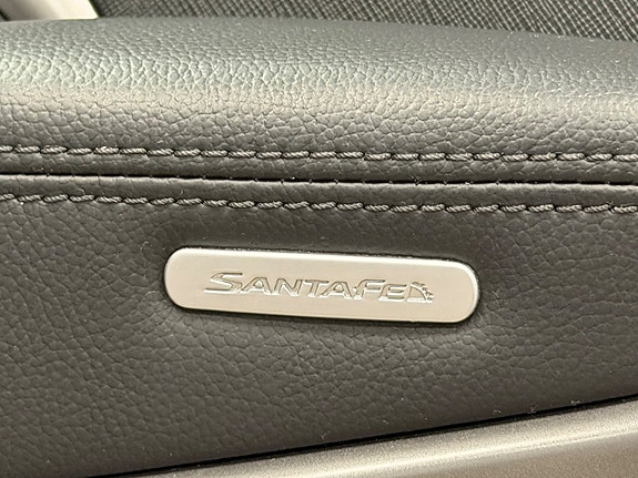 Hyundai Santa Fe 26 of 28