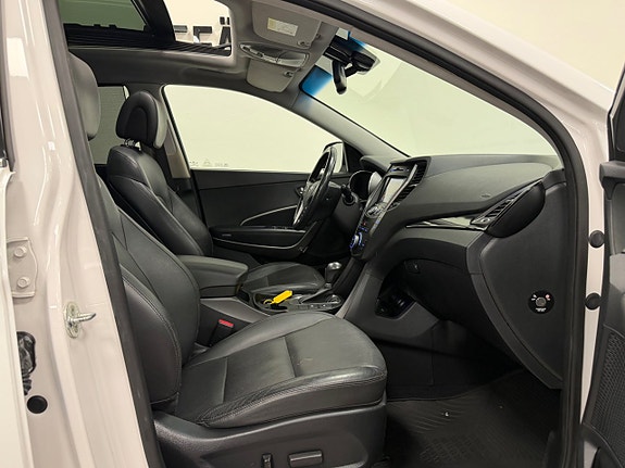 Hyundai Santa Fe 25 of 28
