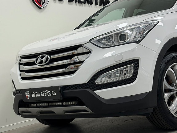 Hyundai Santa Fe 2 of 28