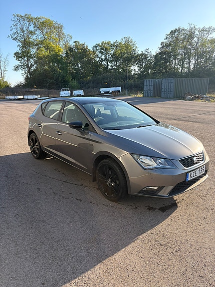Seat Leon 2 of 7