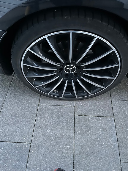 Mercedes-Benz E220 7 of 7