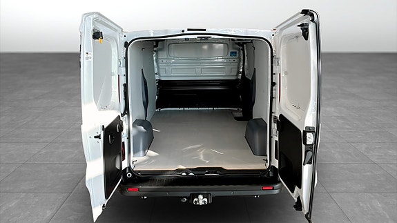Renault Trafic 10 of 12