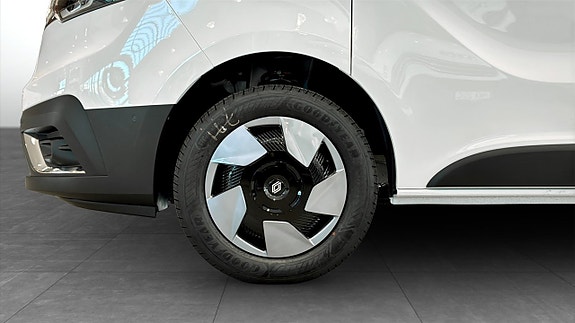 Renault Trafic 9 of 12
