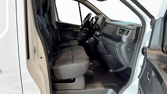 Renault Trafic 3 of 12