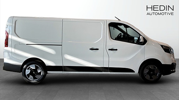 Renault Trafic 6 of 12