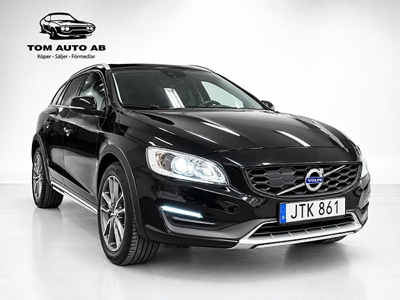 Volvo V60 Cross Country 9 of 30