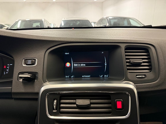 Volvo V60 Cross Country 25 of 30