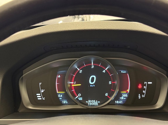 Volvo V60 Cross Country 20 of 30