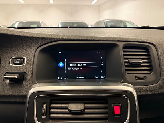 Volvo V60 Cross Country 24 of 30