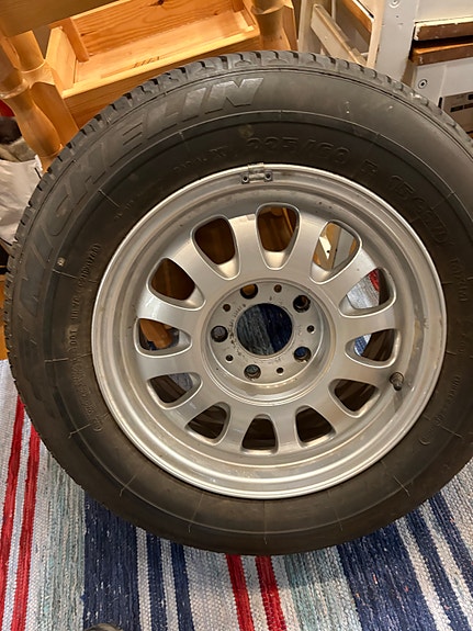 Product image 1 of 2