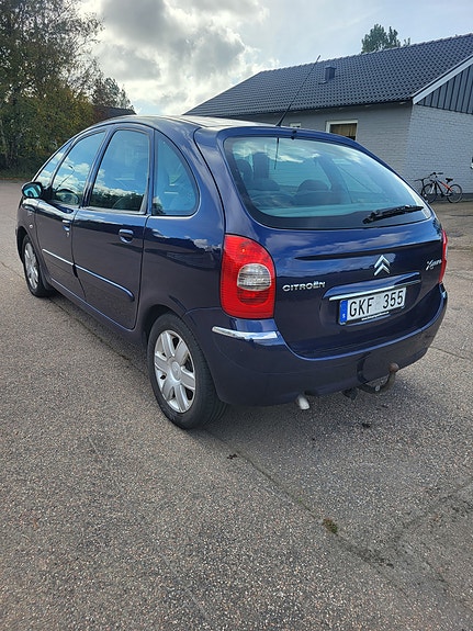 Citroen Xsara Picasso 4 of 6