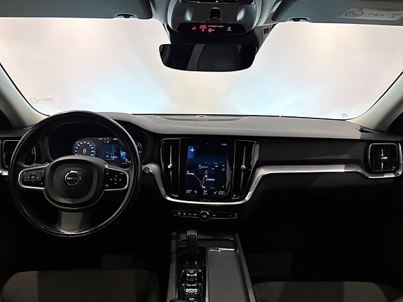 Volvo V60 Cross Country 15 of 25