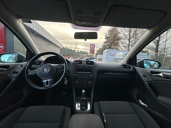 Volkswagen Golf VI 6 of 10