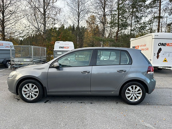 Volkswagen Golf VI 2 of 10