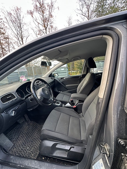 Volkswagen Golf VI 7 of 10