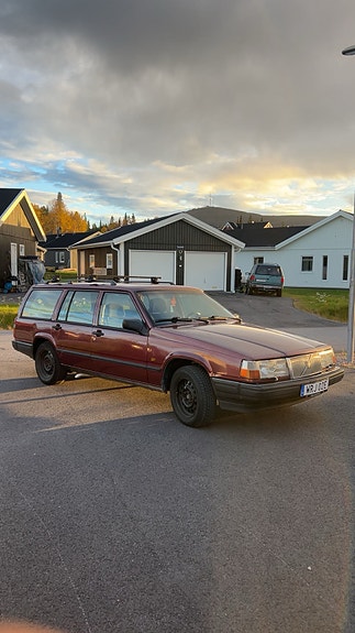 Volvo 940 2 of 4