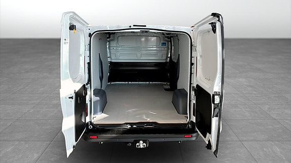 Renault Trafic 10 of 12