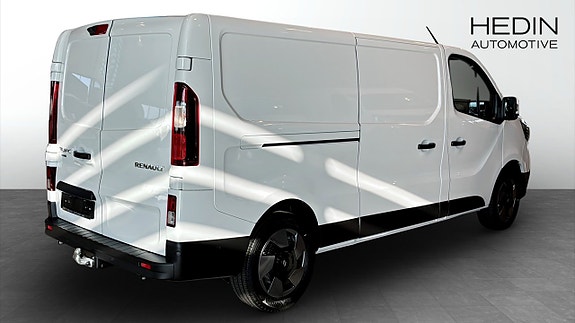 Renault Trafic 2 of 12