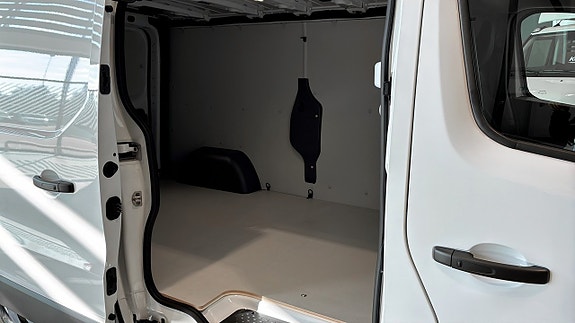 Renault Trafic 5 of 12