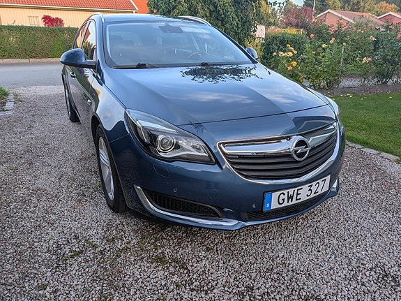 Opel Insignia 4 of 9