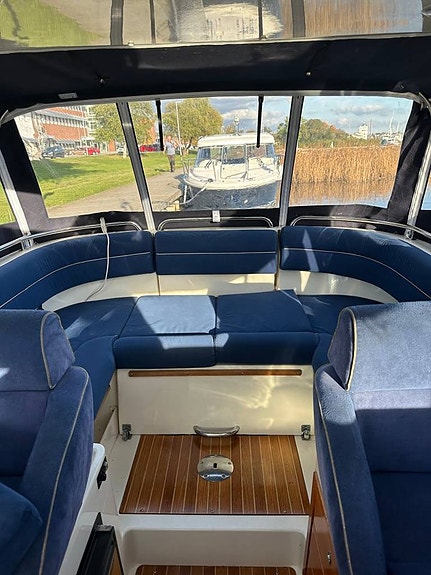 Aquador 22 HT Volvo Penta GXI BOGPROPELLER 7 of 9