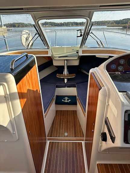 Aquador 22 HT Volvo Penta GXI BOGPROPELLER 5 of 9