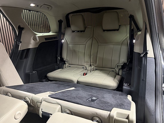 Land Rover Discovery 21 of 24