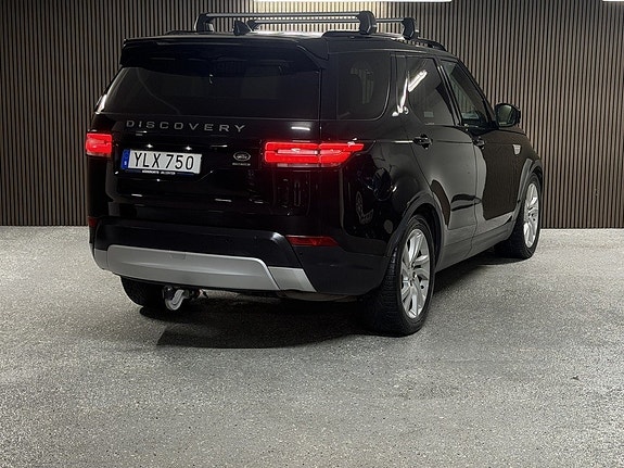 Land Rover Discovery 6 of 24