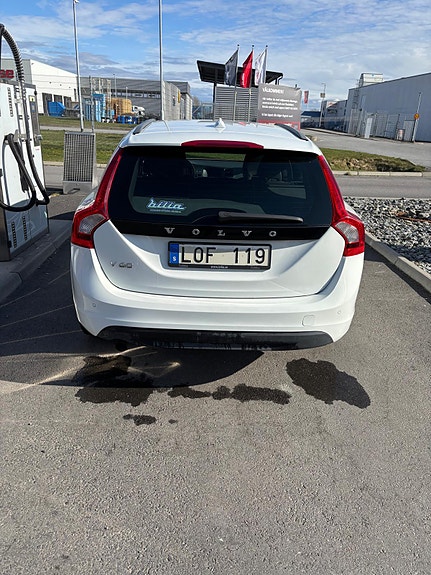 Volvo V60 6 of 13