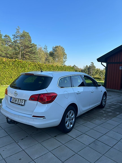 Opel Astra 4 of 7