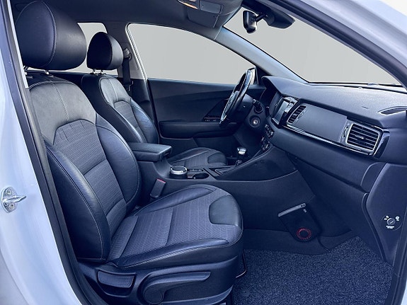 Kia Niro 7 of 23