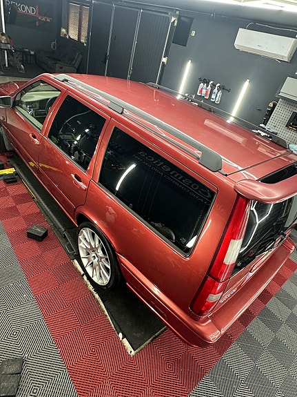 Volvo V70 6 of 10