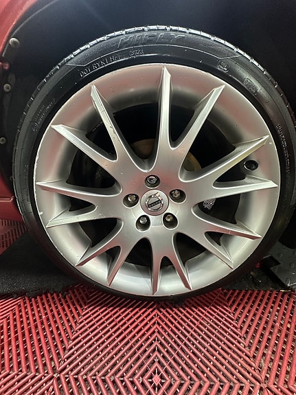 Volvo V70 8 of 10