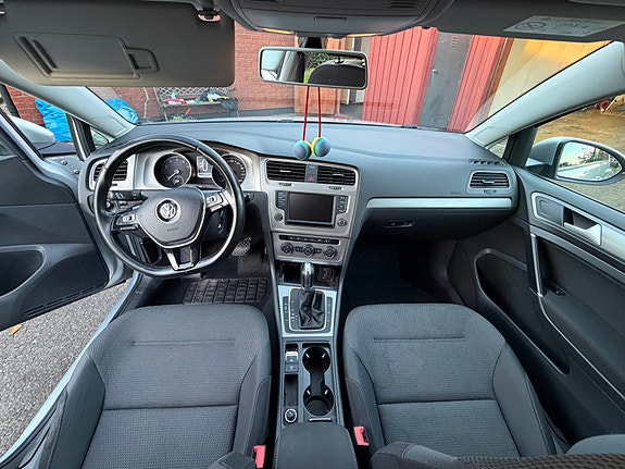 Volkswagen Golf VII 5 of 5