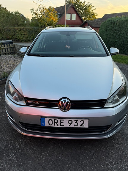 Volkswagen Golf VII 2 of 5