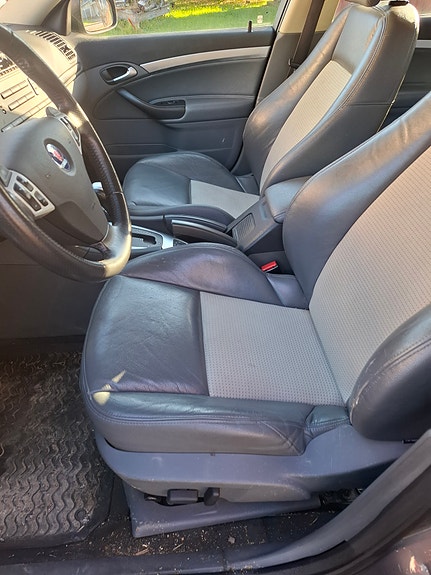 Saab 9-3 4 of 5