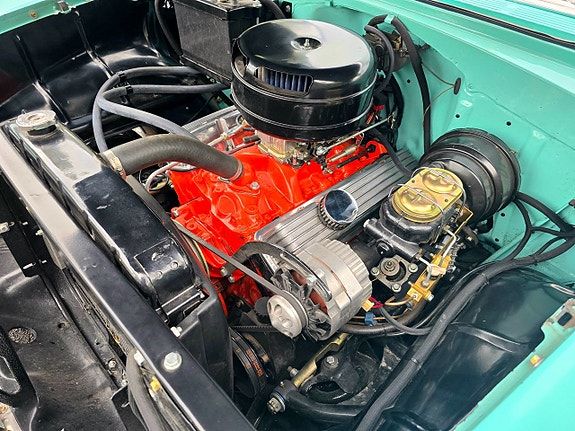 Chevrolet 210 11 of 19