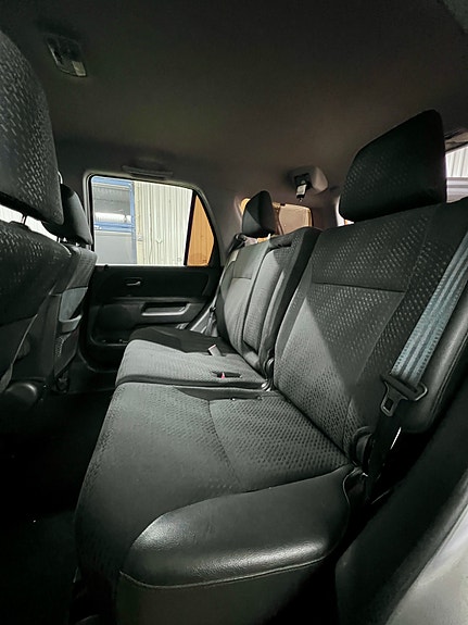 Honda CR-V 13 of 24