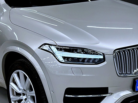 Volvo XC90 12 of 21