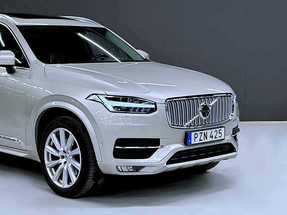 Volvo XC90 8 of 21