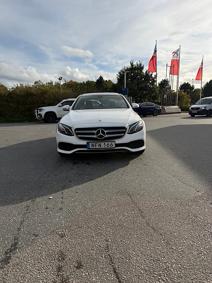 Mercedes-Benz E 220 d 4 of 17