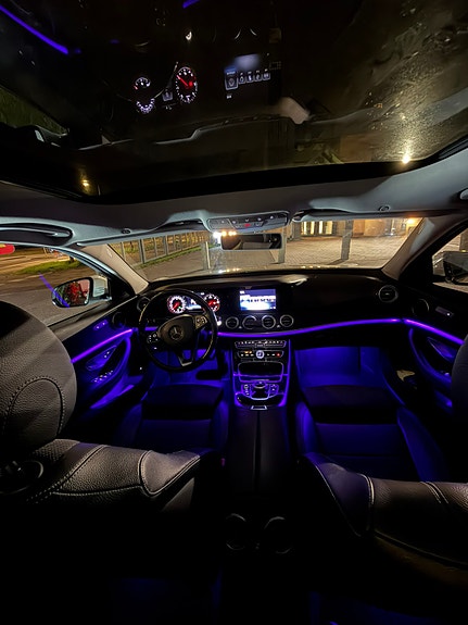 Mercedes-Benz E 220 d 13 of 17