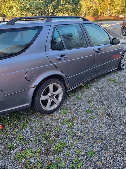 Saab 9-5 2 of 7