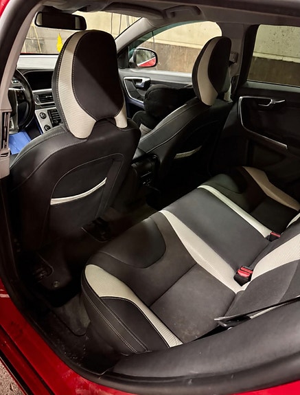 Volvo V60 5 of 5