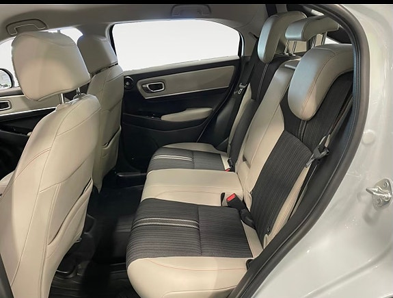 Honda HR-V 9 of 20
