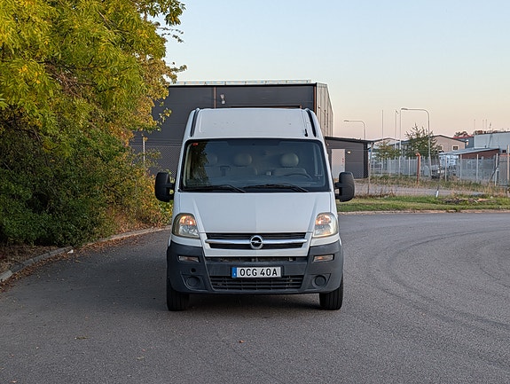 Opel Movano 2 of 8