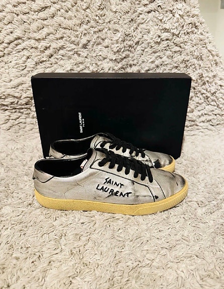 Product image 1 of 3