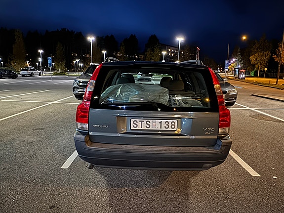 Volvo V70 4 of 10