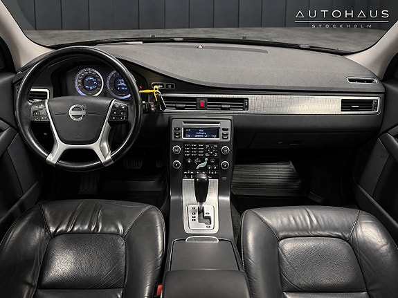 Volvo XC70 9 of 22